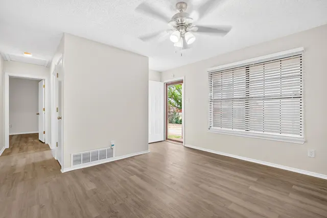 Photo 5 — 2317 Birch Avenue, Lubbock, TX 79404