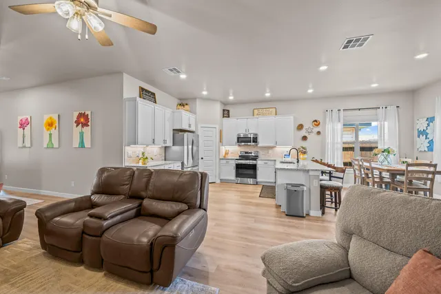 Photo 6 — 2926 Abbeville Avenue, Wolfforth, TX 79382