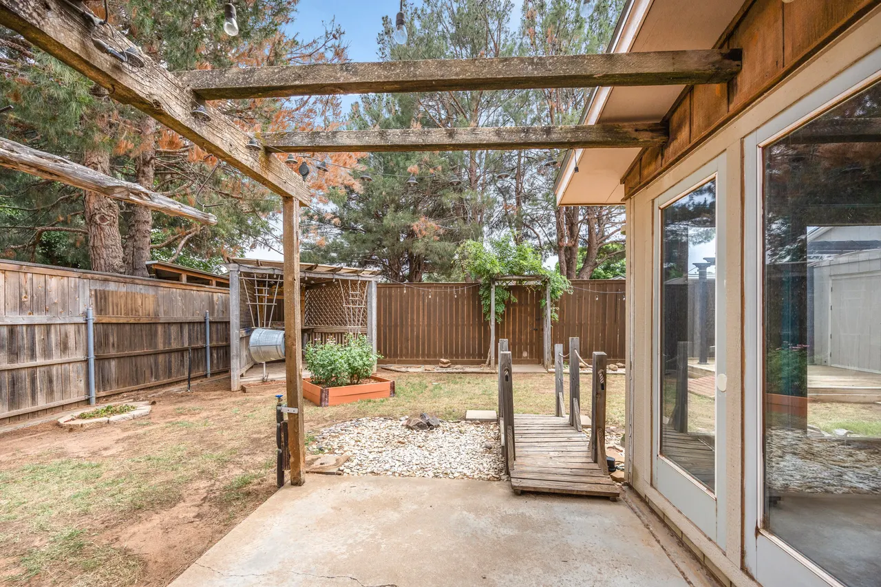 Photo 7 — 5217 89th Street, Lubbock, TX 79424