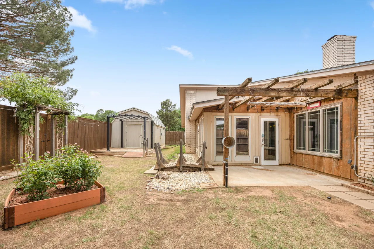 Photo 8 — 5217 89th Street, Lubbock, TX 79424