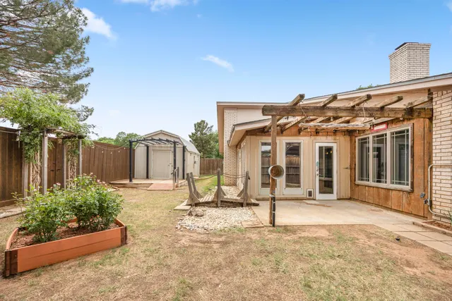 Photo 8 — 5217 89th Street, Lubbock, TX 79424