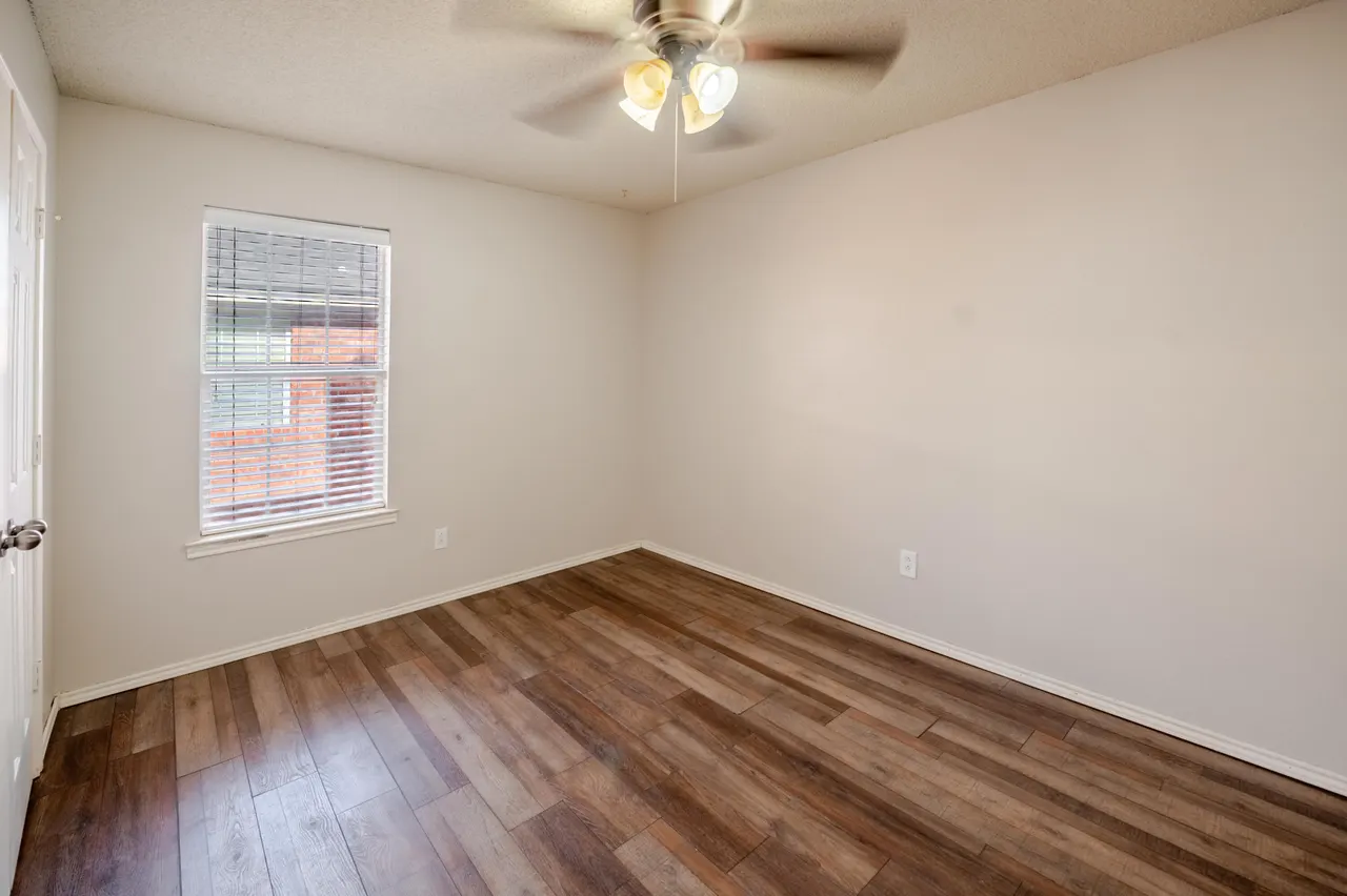 Photo 18 — 6717 7th Street, Lubbock, TX 79416