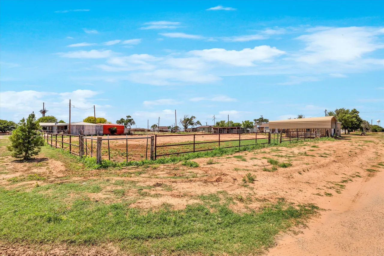Photo 25 — 104 6th Street, Whitharral, TX 79380