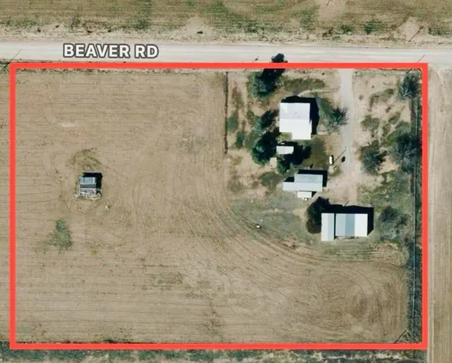 Photo 2 — 6212 Beaver Road, Smyer, TX 79367