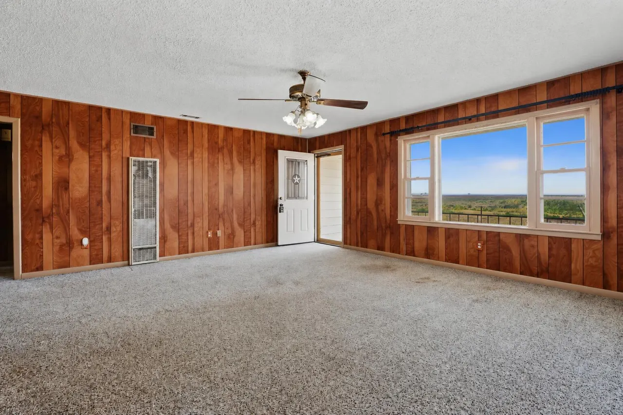 Photo 14 — 6212 Beaver Road, Smyer, TX 79367