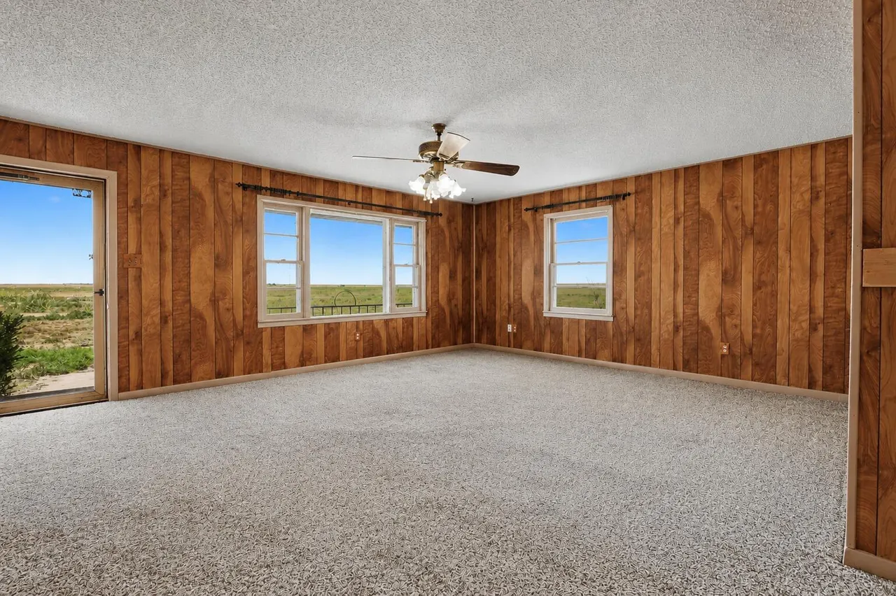 Photo 13 — 6212 Beaver Road, Smyer, TX 79367