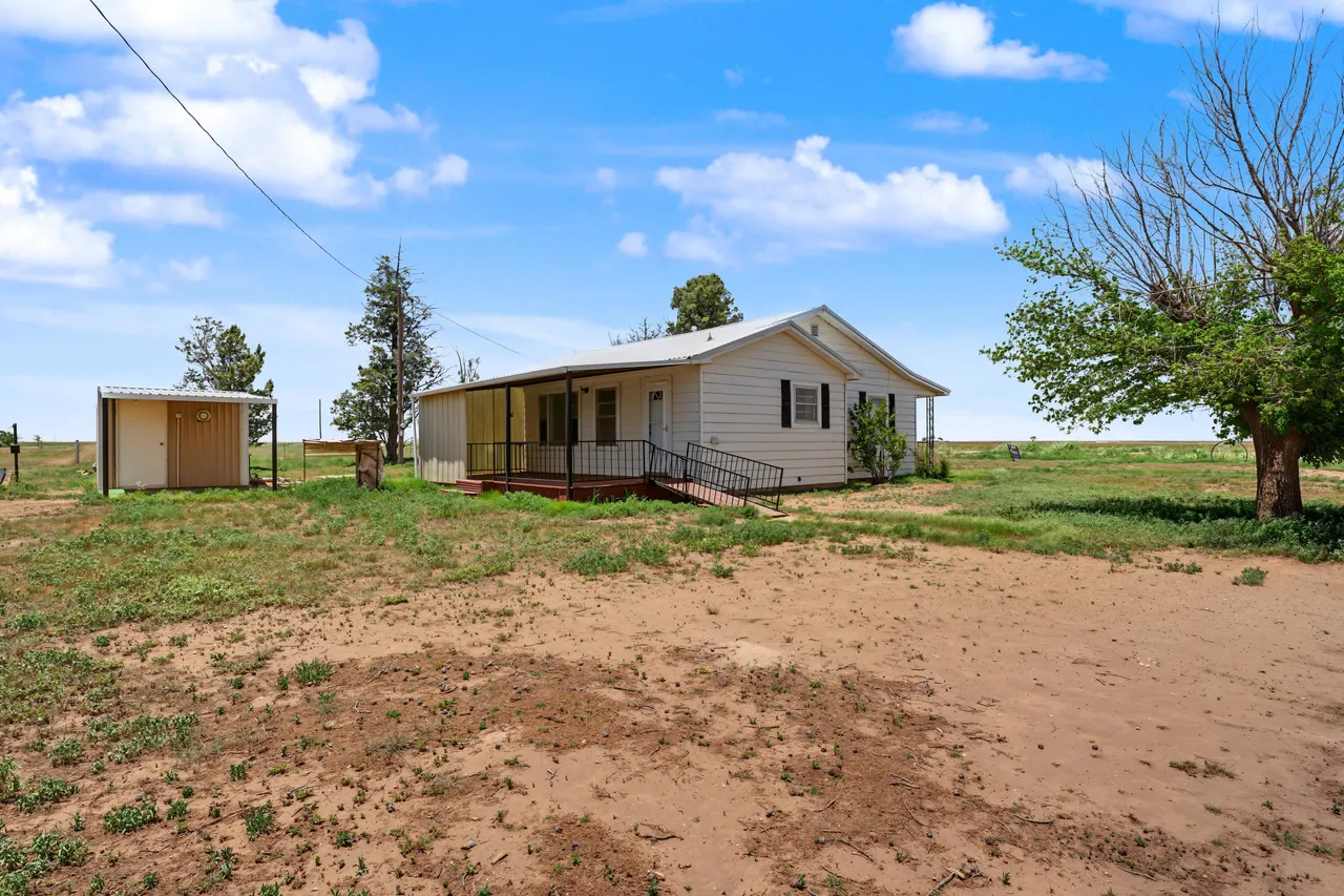 Photo 4 — 6212 Beaver Road, Smyer, TX 79367