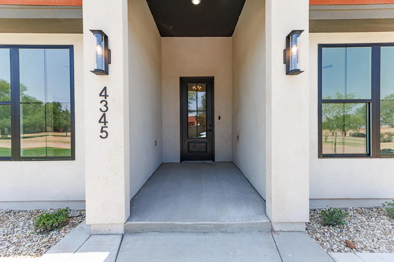 Photo 2 — 4345 N Boston Avenue, Lubbock, TX 79415