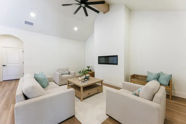 Photo 7 — 4345 N Boston Avenue, Lubbock, TX 79415