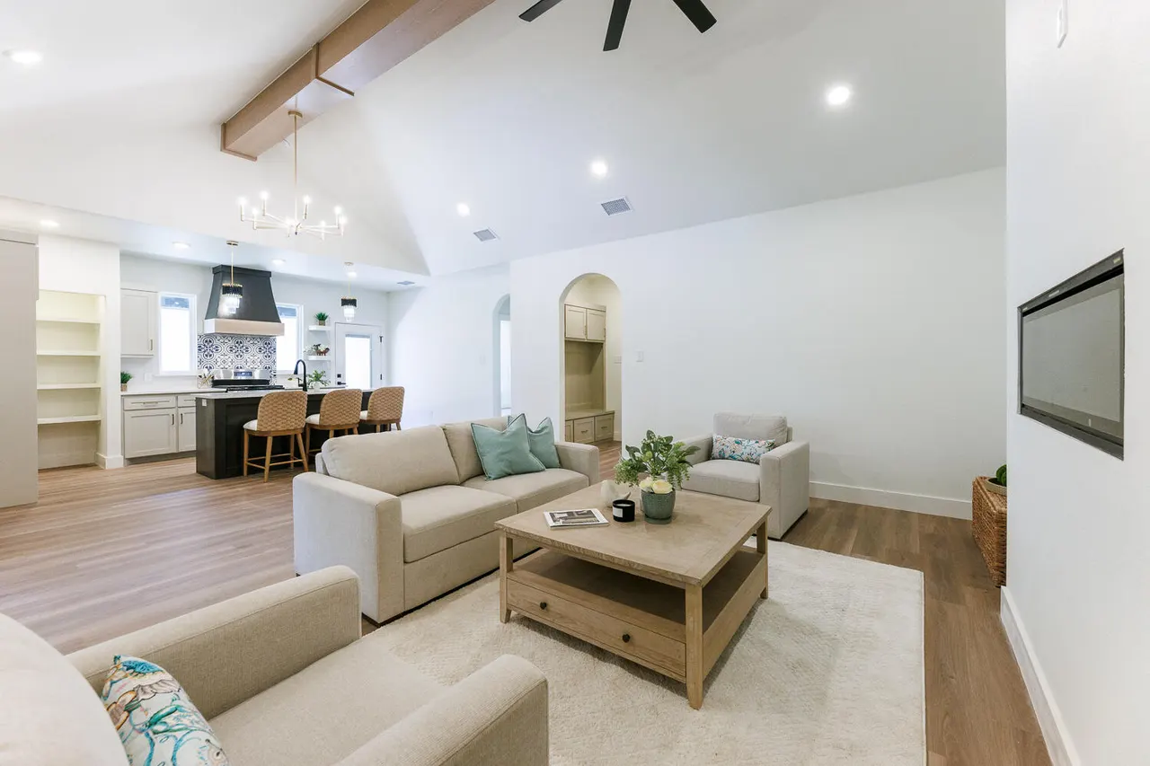 Photo 14 — 4345 N Boston Avenue, Lubbock, TX 79415