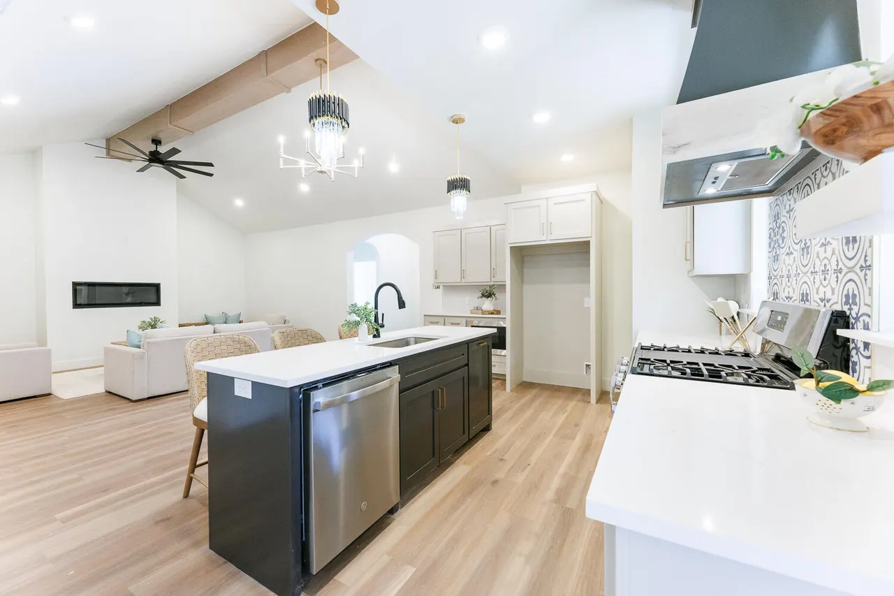 Photo 21 — 4345 N Boston Avenue, Lubbock, TX 79415