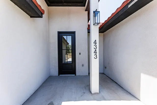 Photo 2 — 4343 N Boston Avenue, Lubbock, TX 79415