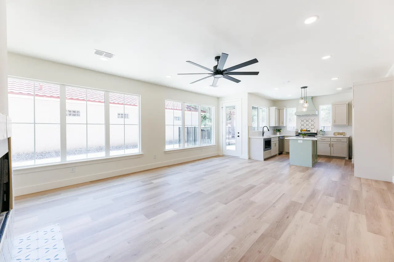 Photo 6 — 4343 N Boston Avenue, Lubbock, TX 79415