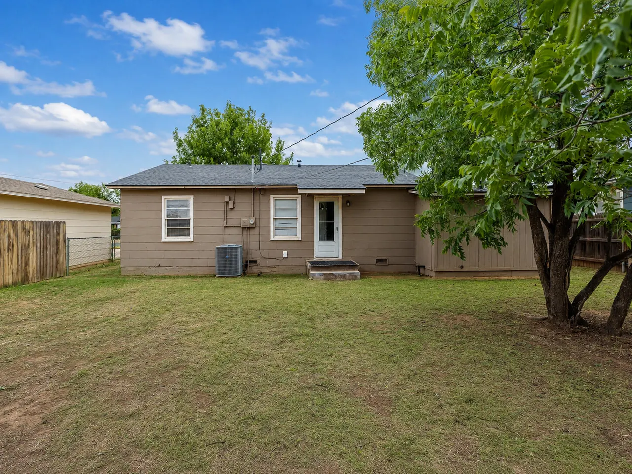 Photo 8 — 2618 44th Street, Lubbock, TX 79413