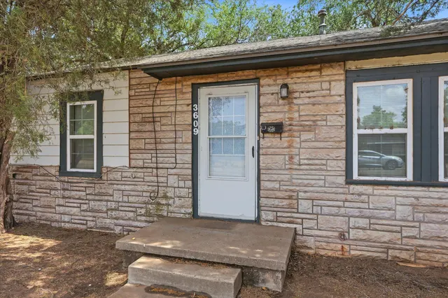 Photo 2 — 3609 32nd Street, Lubbock, TX 79410