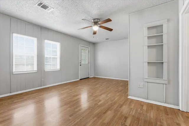 Photo 6 — 3609 32nd Street, Lubbock, TX 79410
