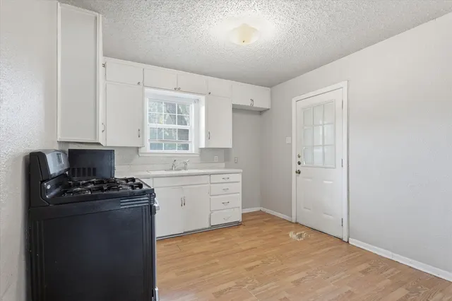 Photo 7 — 3609 32nd Street, Lubbock, TX 79410