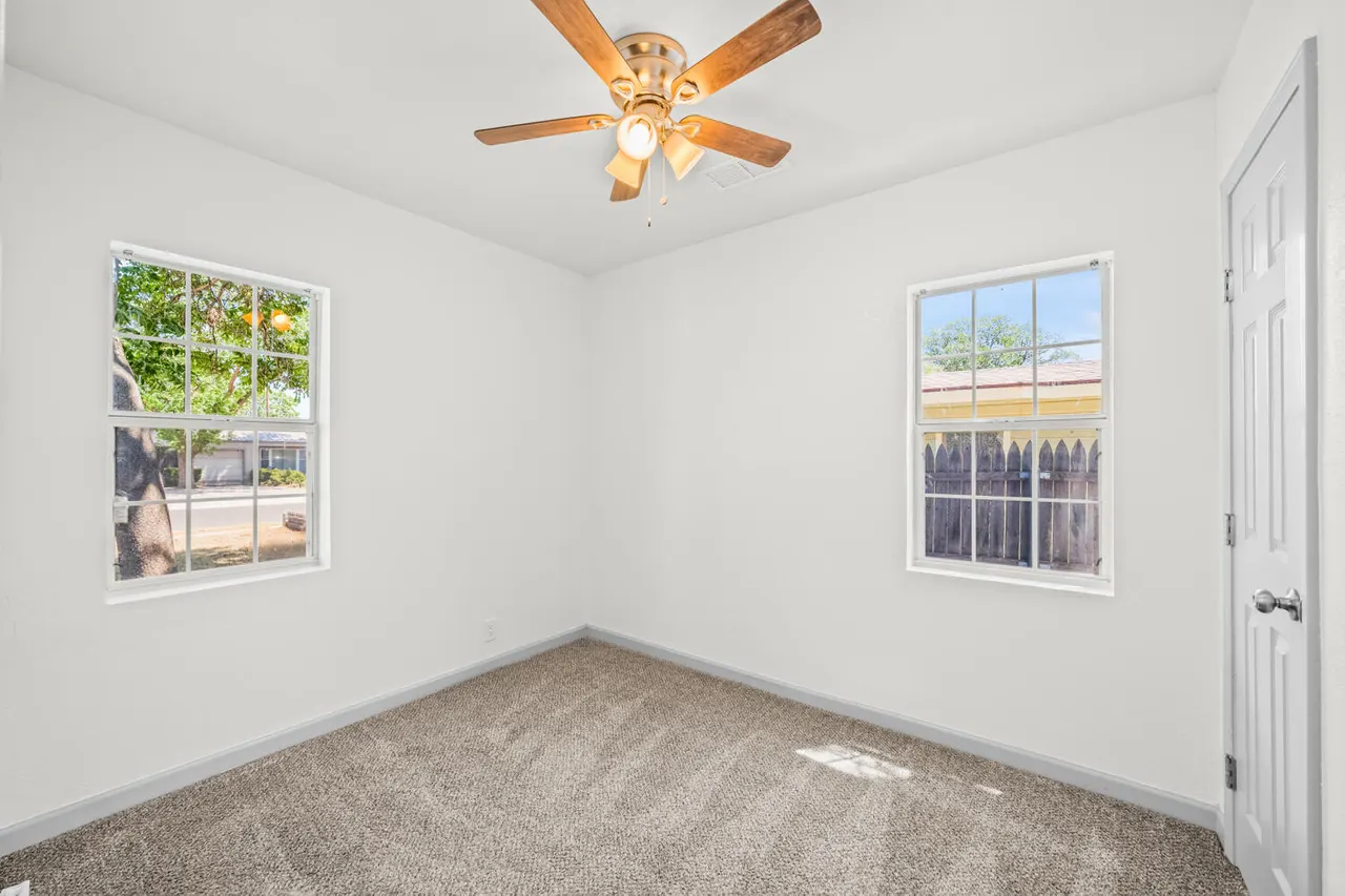 Photo 12 — 2517 41st Street, Lubbock, TX 79413