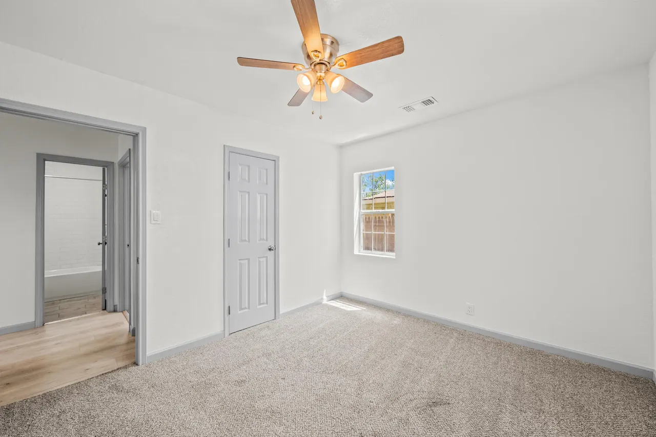 Photo 13 — 2517 41st Street, Lubbock, TX 79413