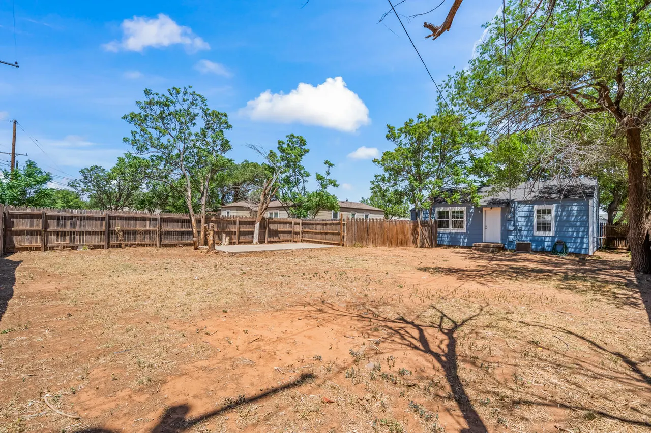 Photo 19 — 2517 41st Street, Lubbock, TX 79413