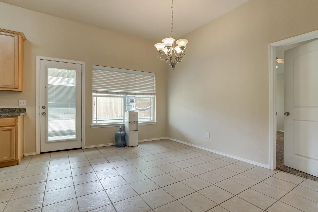 Photo 8 — 6813 35th Street, Lubbock, TX 79407