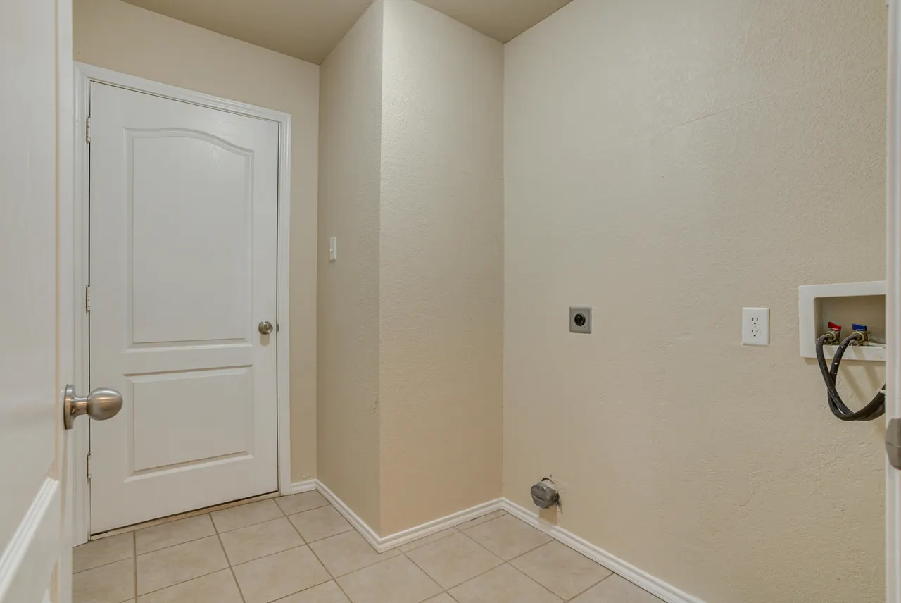 Photo 25 — 6813 35th Street, Lubbock, TX 79407