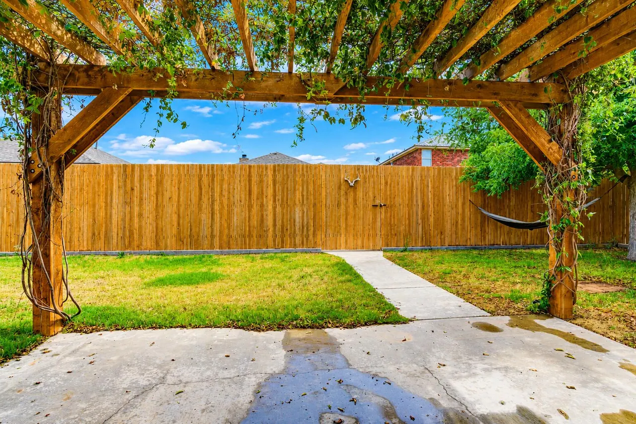 Photo 26 — 6813 35th Street, Lubbock, TX 79407