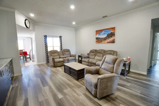 Photo 2 — 6718 9th Street, Lubbock, TX 79416