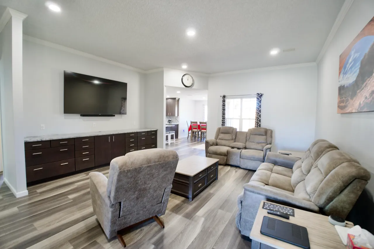 Photo 3 — 6718 9th Street, Lubbock, TX 79416