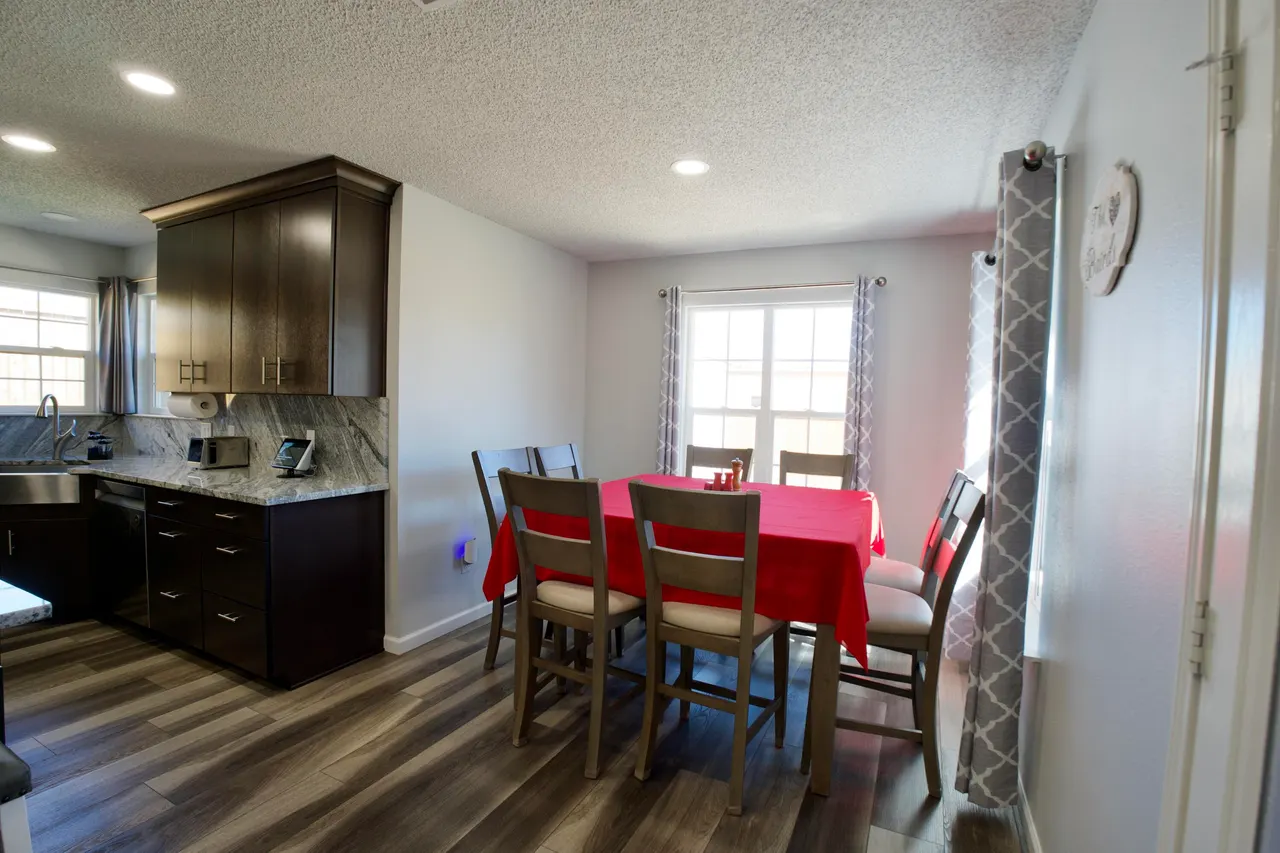 Photo 8 — 6718 9th Street, Lubbock, TX 79416