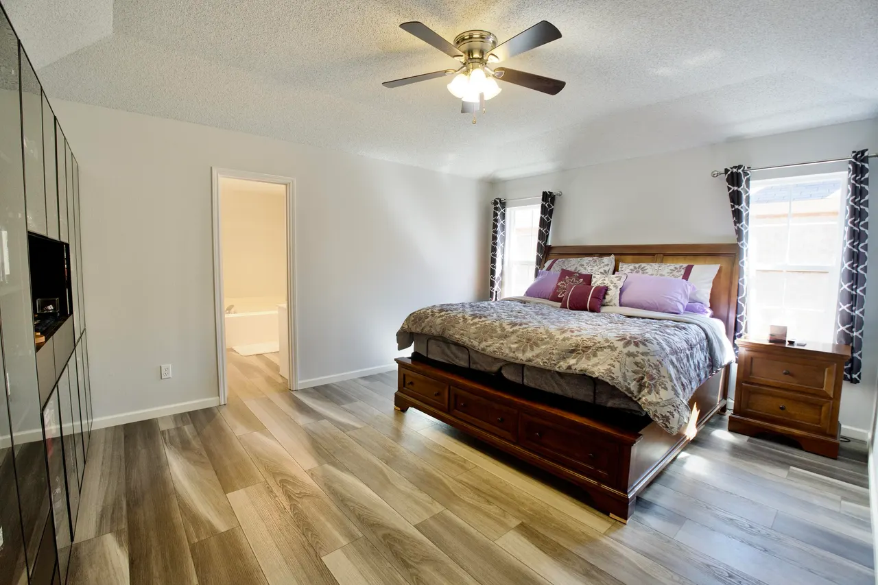 Photo 9 — 6718 9th Street, Lubbock, TX 79416