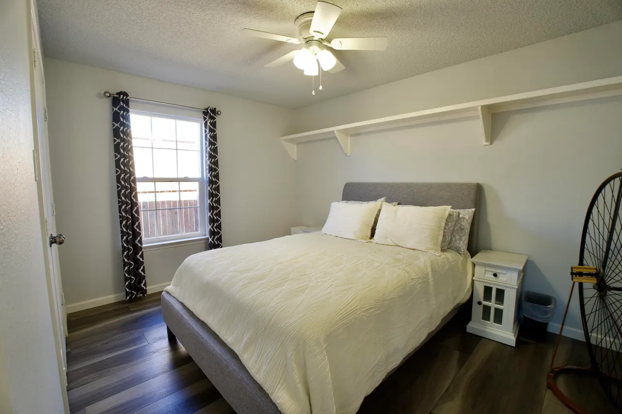 Photo 15 — 6718 9th Street, Lubbock, TX 79416