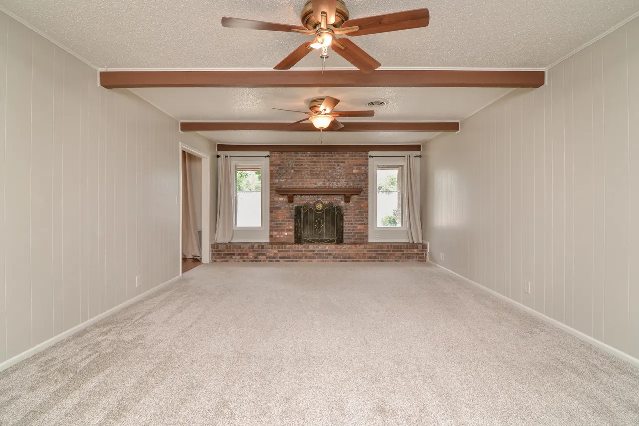 Photo 3 — 4107 63rd Drive, Lubbock, TX 79413