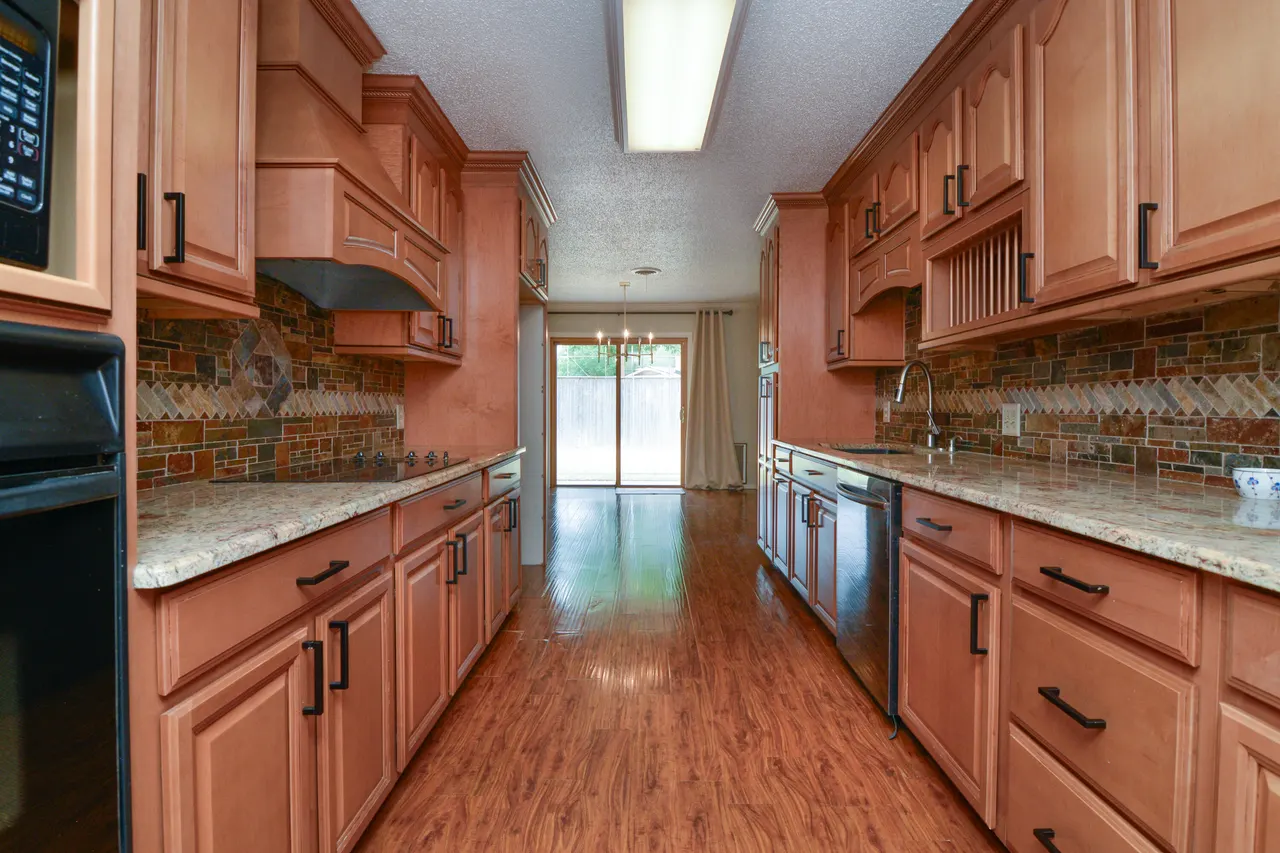 Photo 9 — 4107 63rd Drive, Lubbock, TX 79413