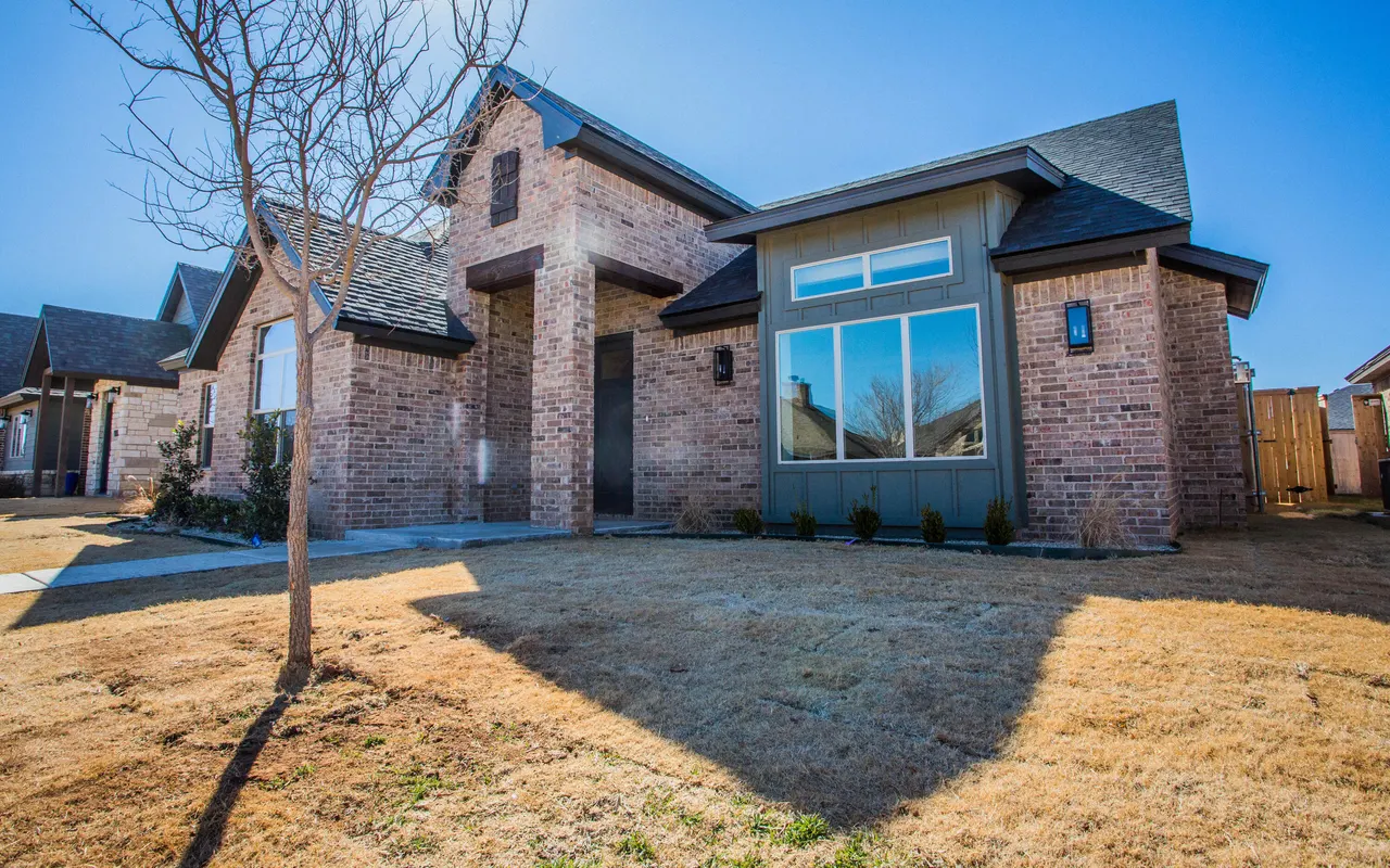 Front exterior — 1310 Chaucer Lane, Wolfforth, TX 79382