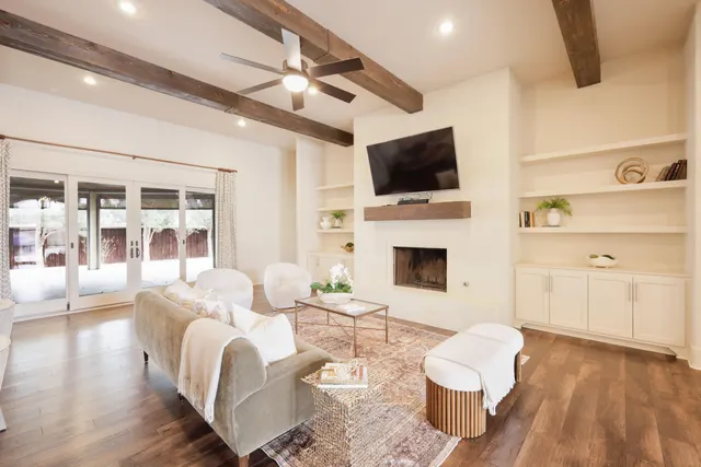 Photo 6 — 11107 Miami Avenue, Lubbock, TX 79423