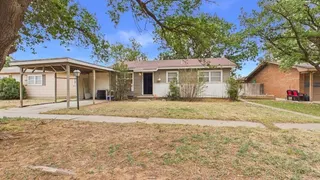 Sold home at 518 W 2nd Street
