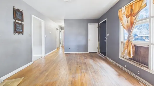 Photo 5 — 518 W 2nd Street, Hale Center, TX 79041