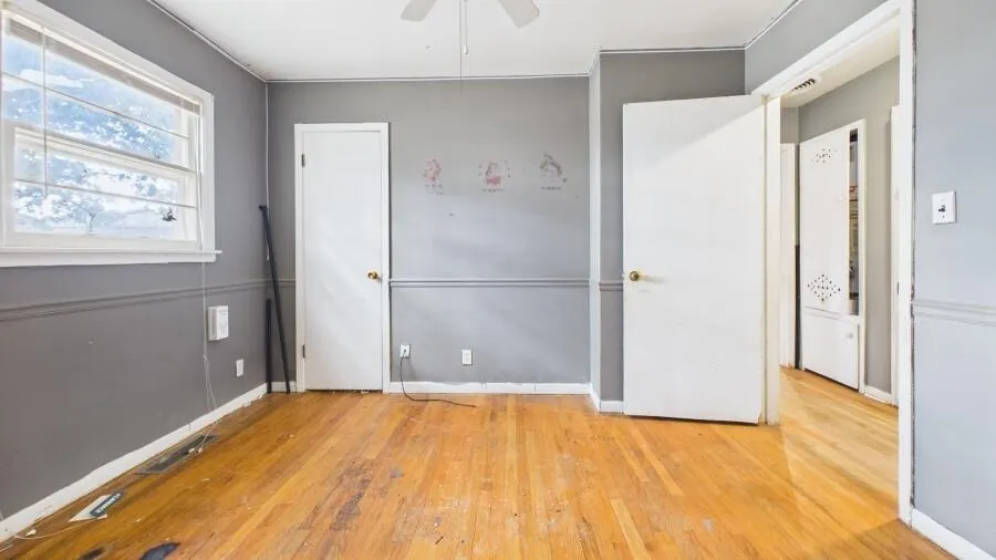Photo 8 — 518 W 2nd Street, Hale Center, TX 79041