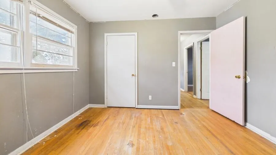 Photo 10 — 518 W 2nd Street, Hale Center, TX 79041