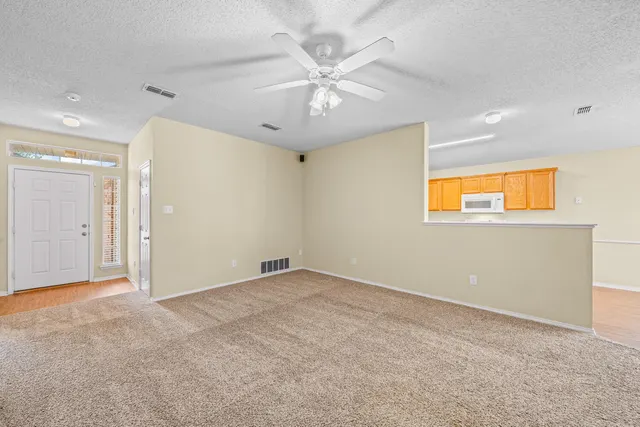 Photo 4 — 6522 88th Street, Lubbock, TX 79424
