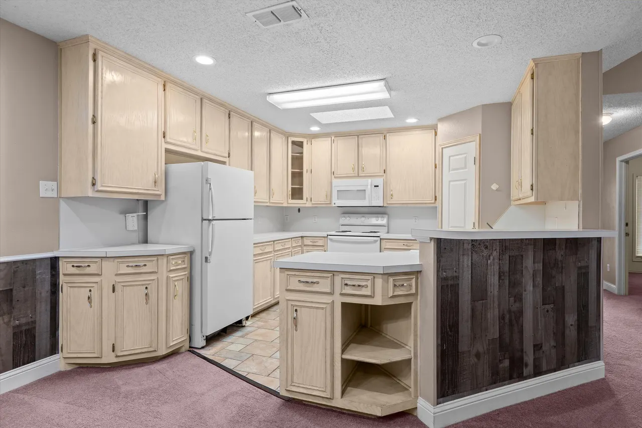 Photo 8 — 5110 59th Street, Lubbock, TX 79414
