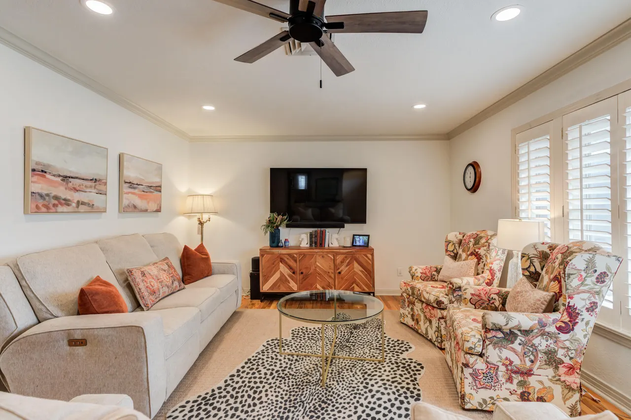 Photo 2 — 2505 31st Street, Lubbock, TX 79410