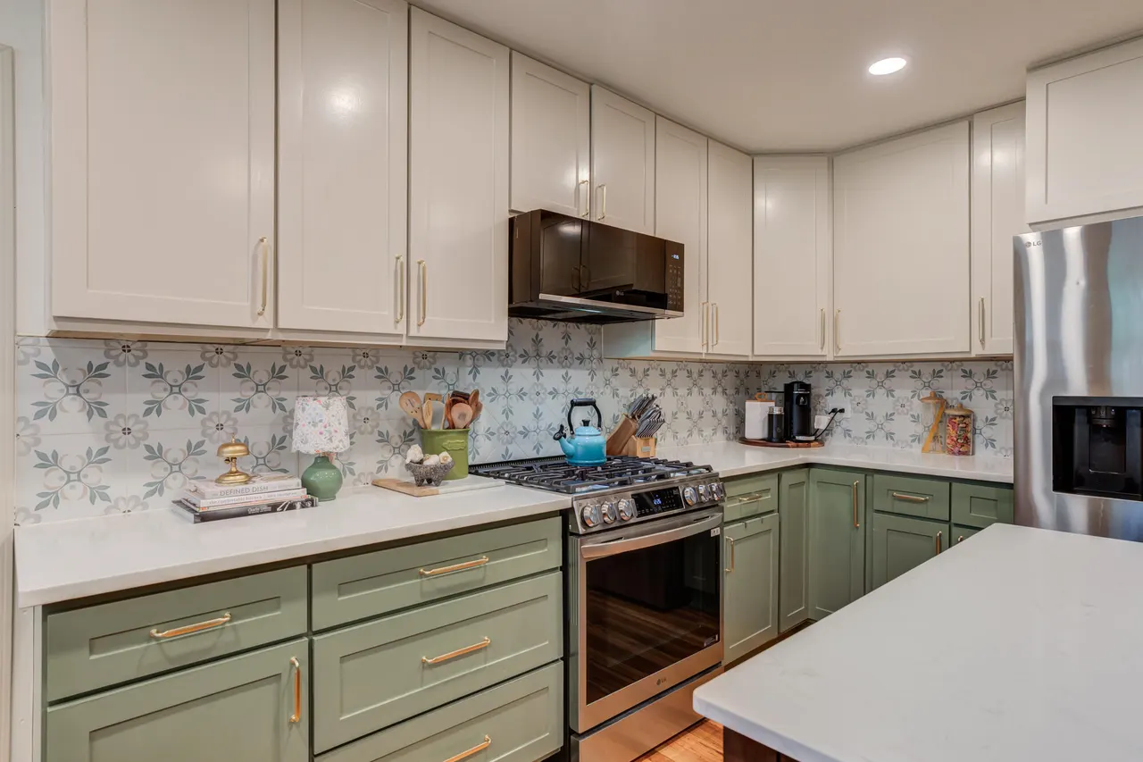 Photo 12 — 2505 31st Street, Lubbock, TX 79410
