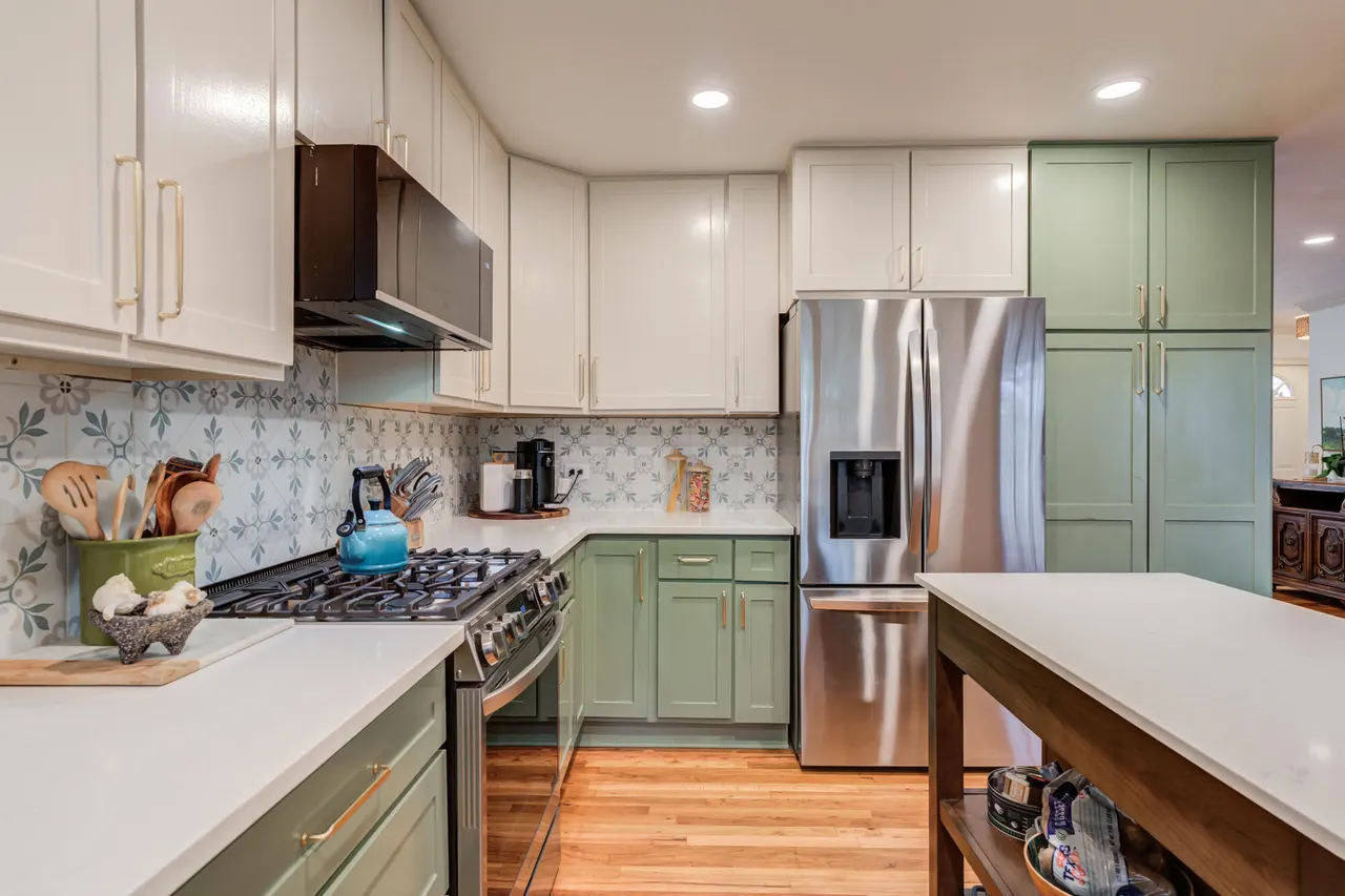 Photo 13 — 2505 31st Street, Lubbock, TX 79410