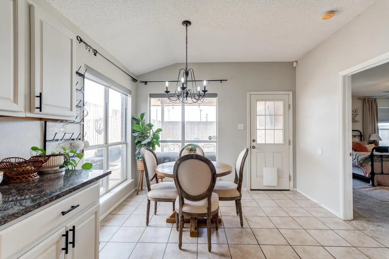 Photo 14 — 6211 18th Street, Lubbock, TX 79416