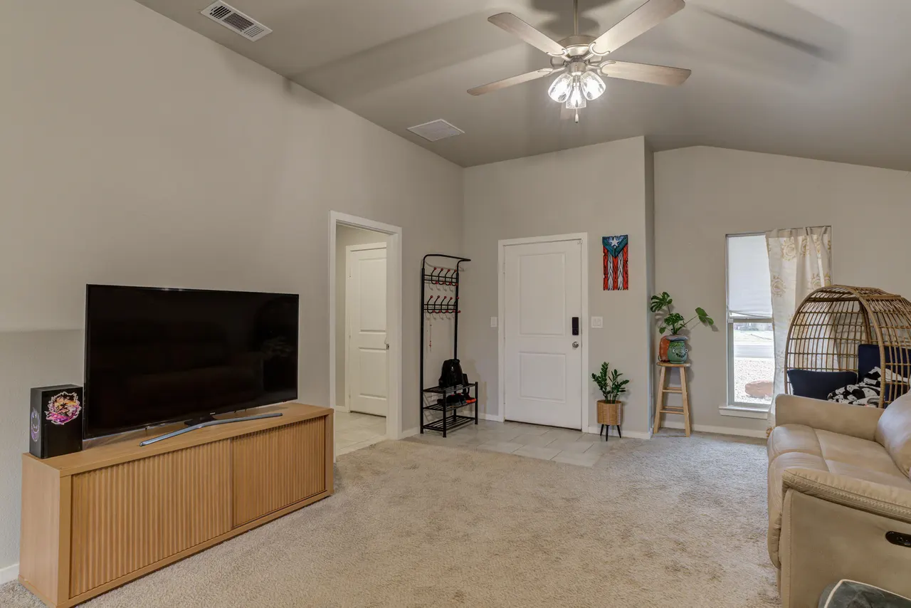 Photo 4 — 2904 Waverly Avenue, Lubbock, TX 79407