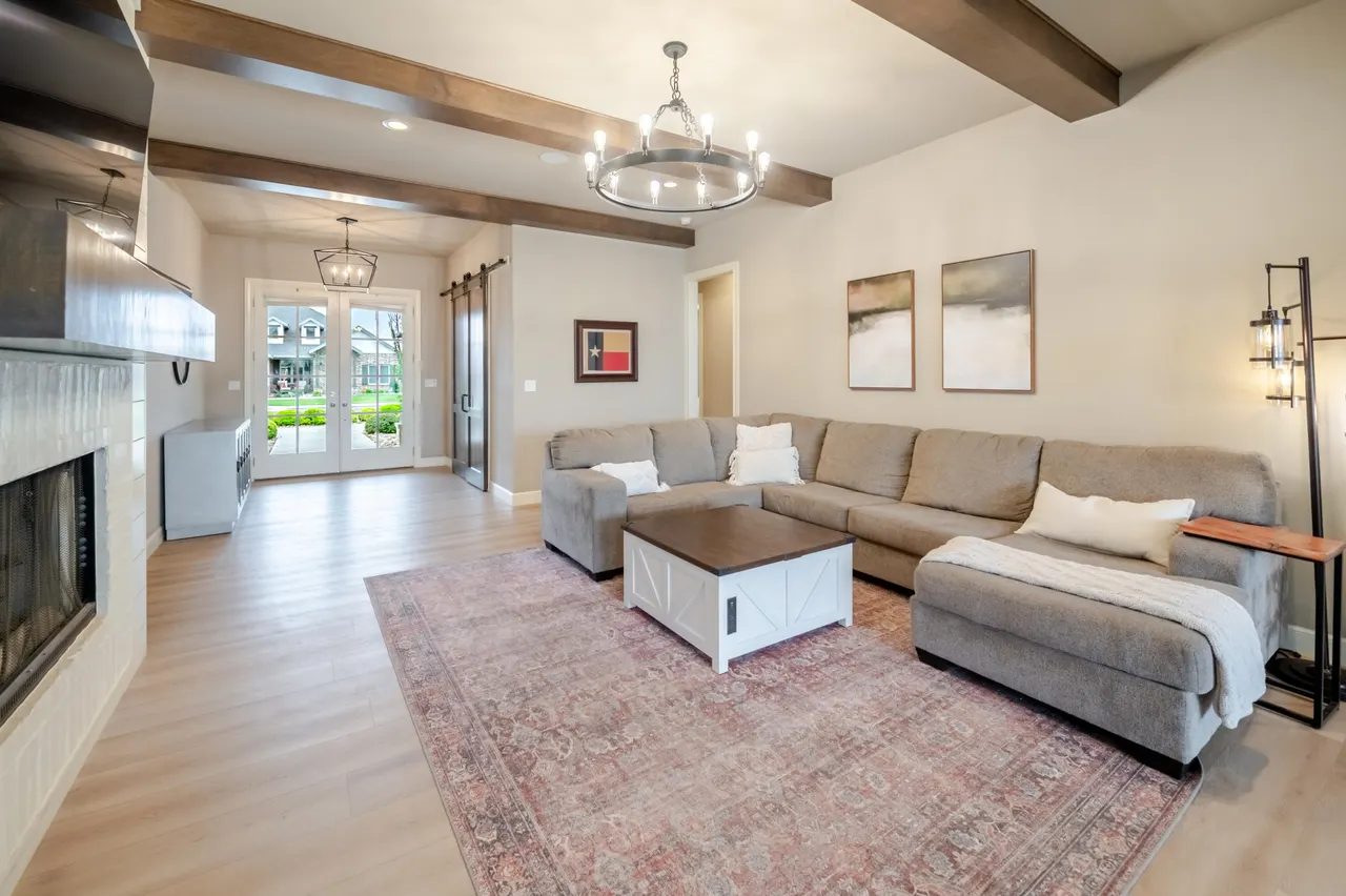 Photo 9 — 832 Avenue T, Shallowater, TX 79363