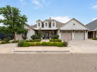 Sold home at 832 Avenue T