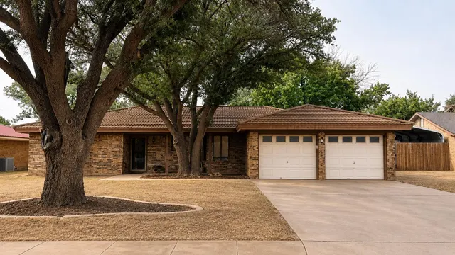Front exterior — 1706 E Carter Drive, Brownfield, TX 79316